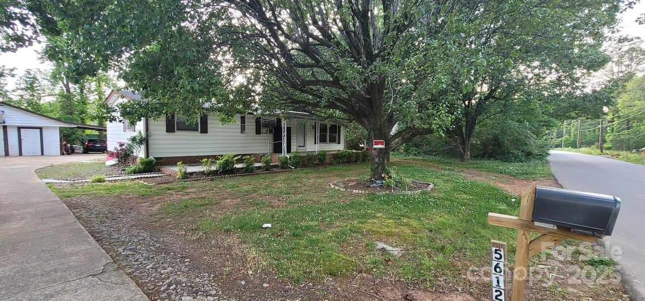 5612 Henderson Cir., Charlotte, NC 28269