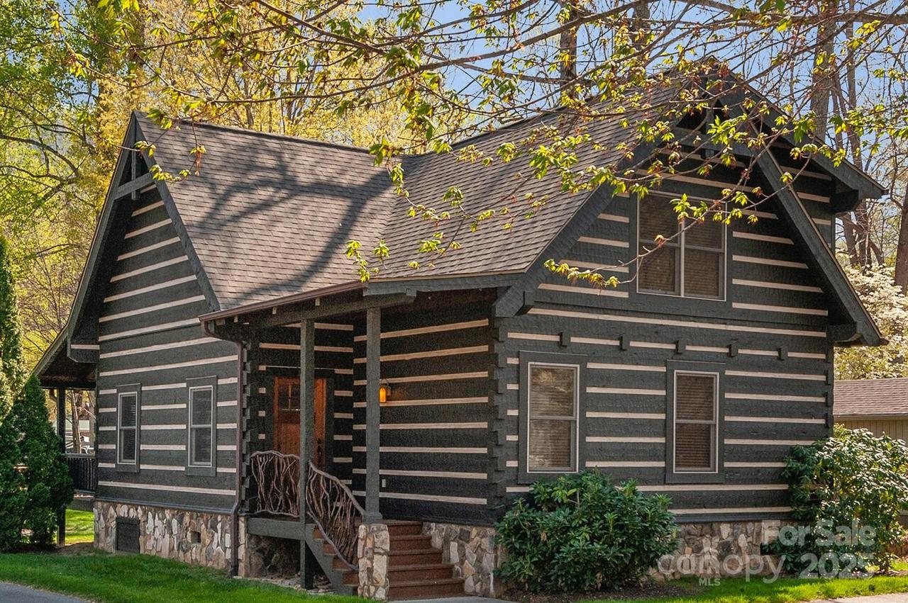 18 Rachels Cir., Maggie Valley, NC 28751