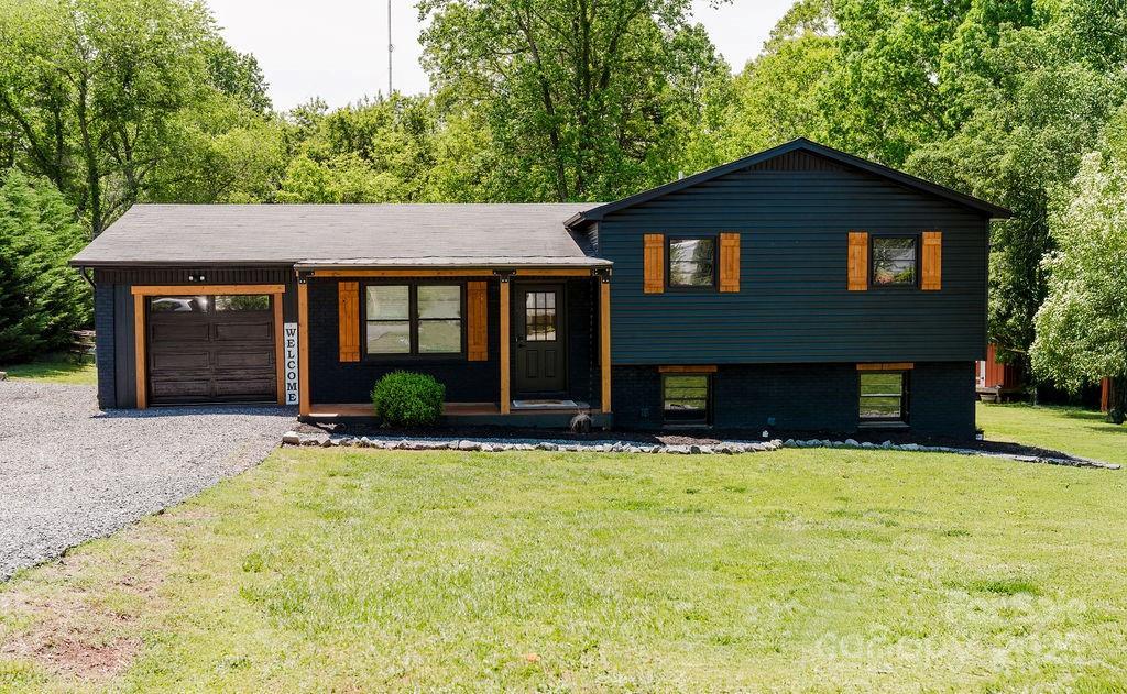 18 Shannon Ct., Newton, NC 28658