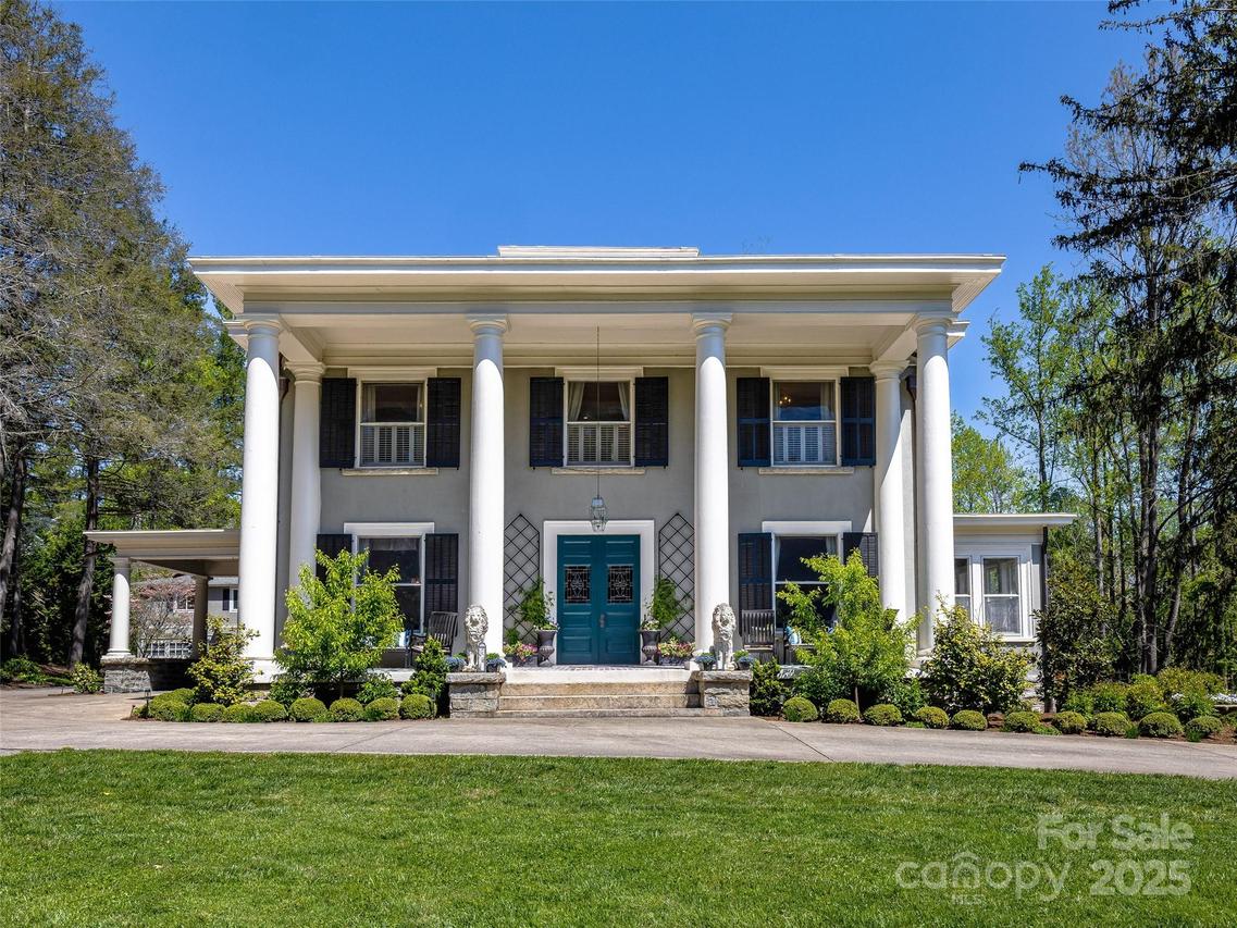 1235 5th Ave., Hendersonville, NC 28739