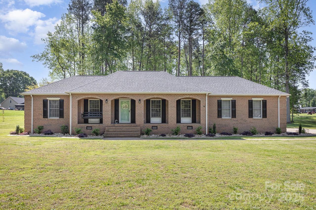 205 Timberfield Tr., China Grove, NC 28023
