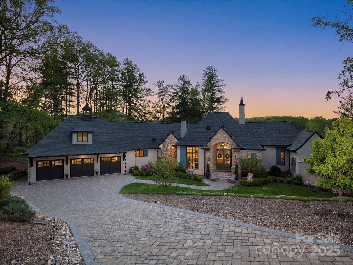 41 Bear Flower Tr., Arden, NC 28704