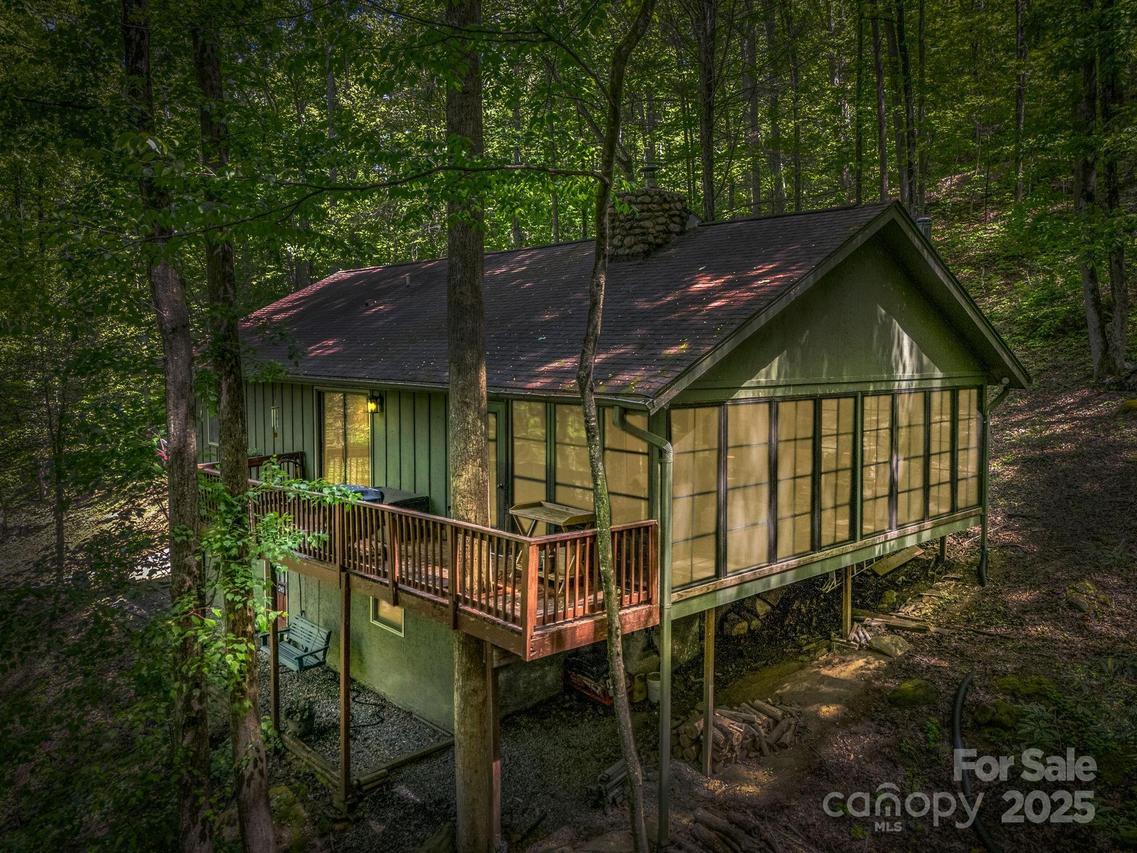 245 Chalet Rd., Lake Lure, NC 28746