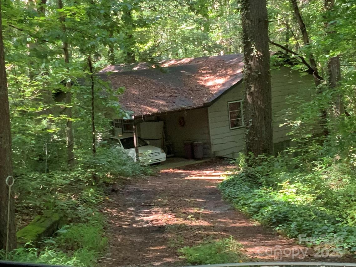 117 Lakemont Dr., Flat Rock, NC 28731