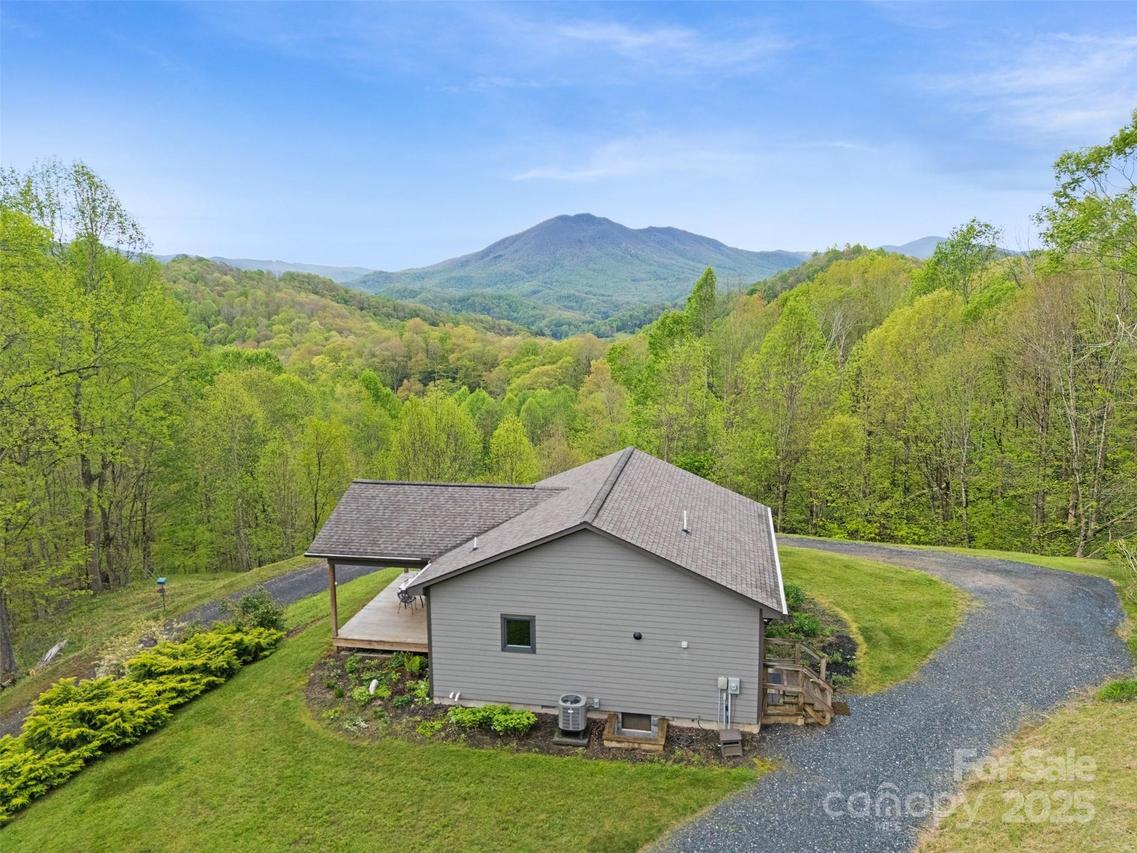 630 Graybeal Hollow, Creston, NC 28615