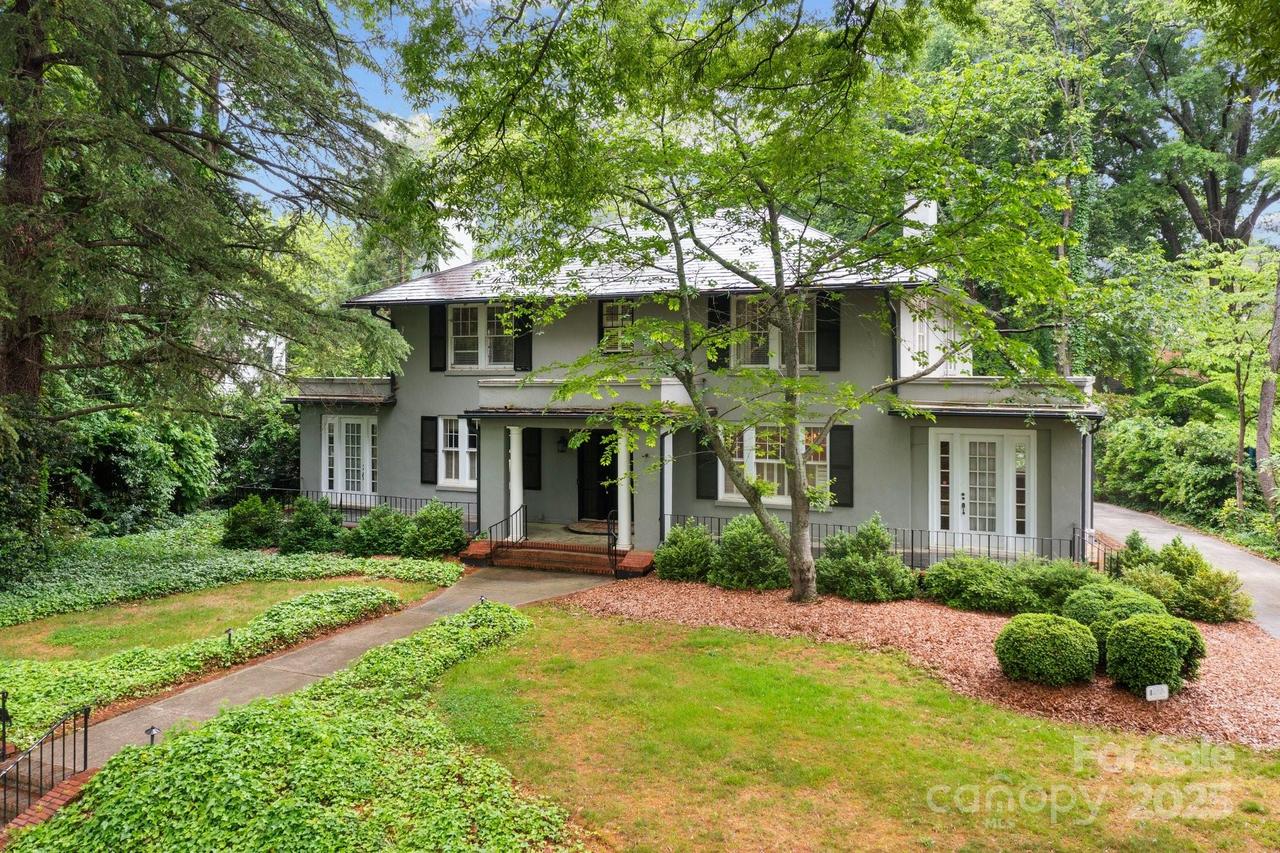 920 Queens Rd., Charlotte, NC 28207