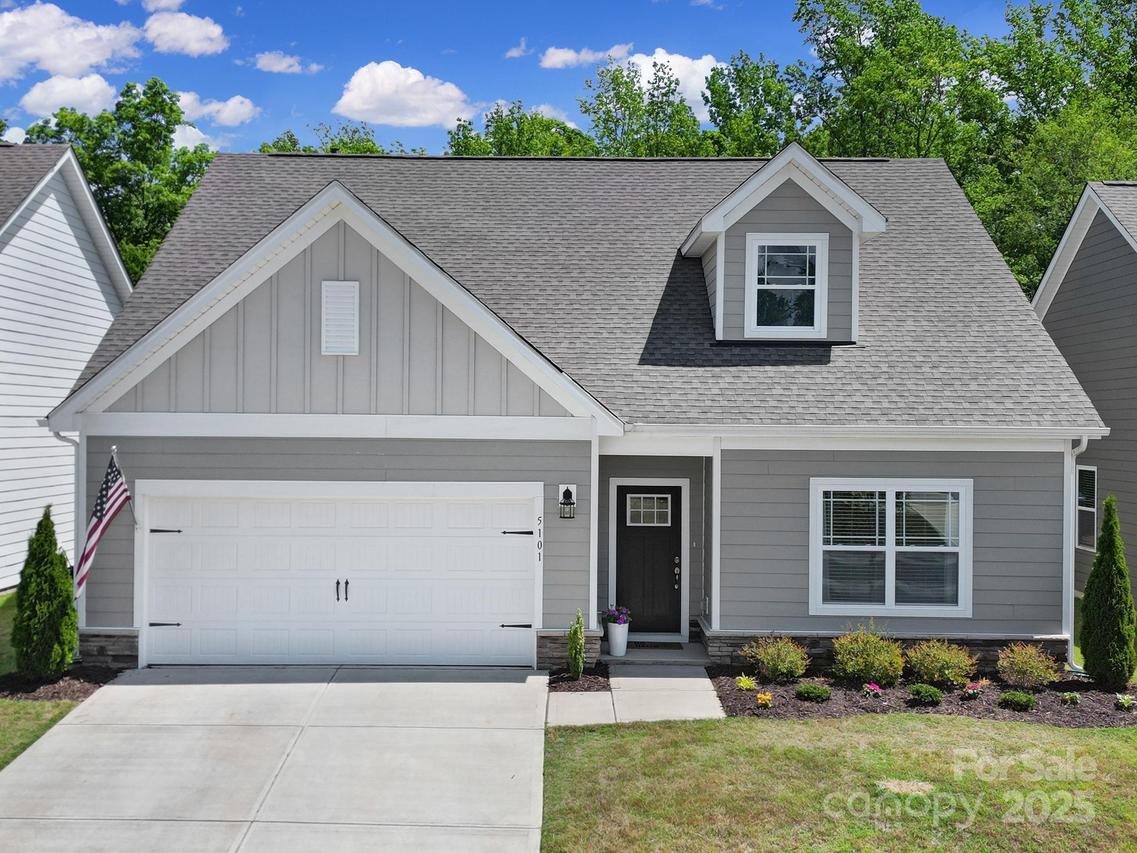 5101 Helmsworth Dr., Waxhaw, NC 28173