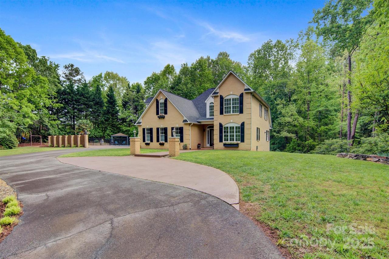 3125 Arden Way, Claremont, NC 28610
