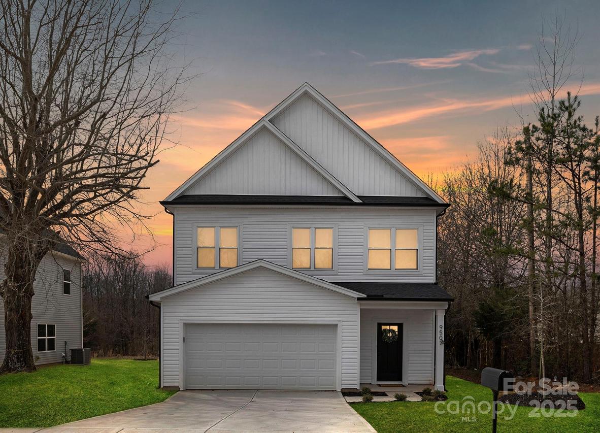 9423 Weston Woods Ln., Charlotte, NC 28216
