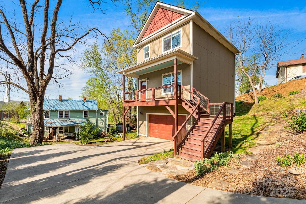 74 Elkwood Ave., Asheville, NC 28804