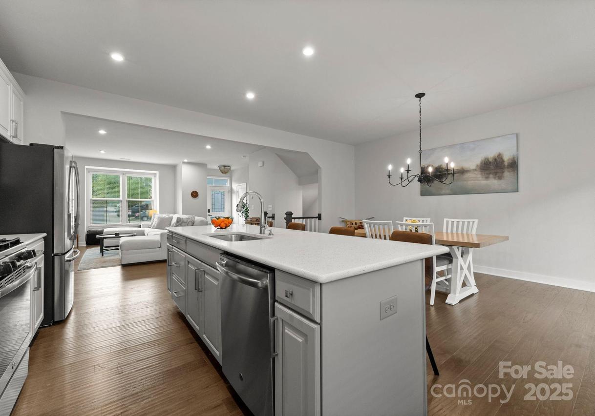 2037 Birchside Dr., Charlotte, NC 28205