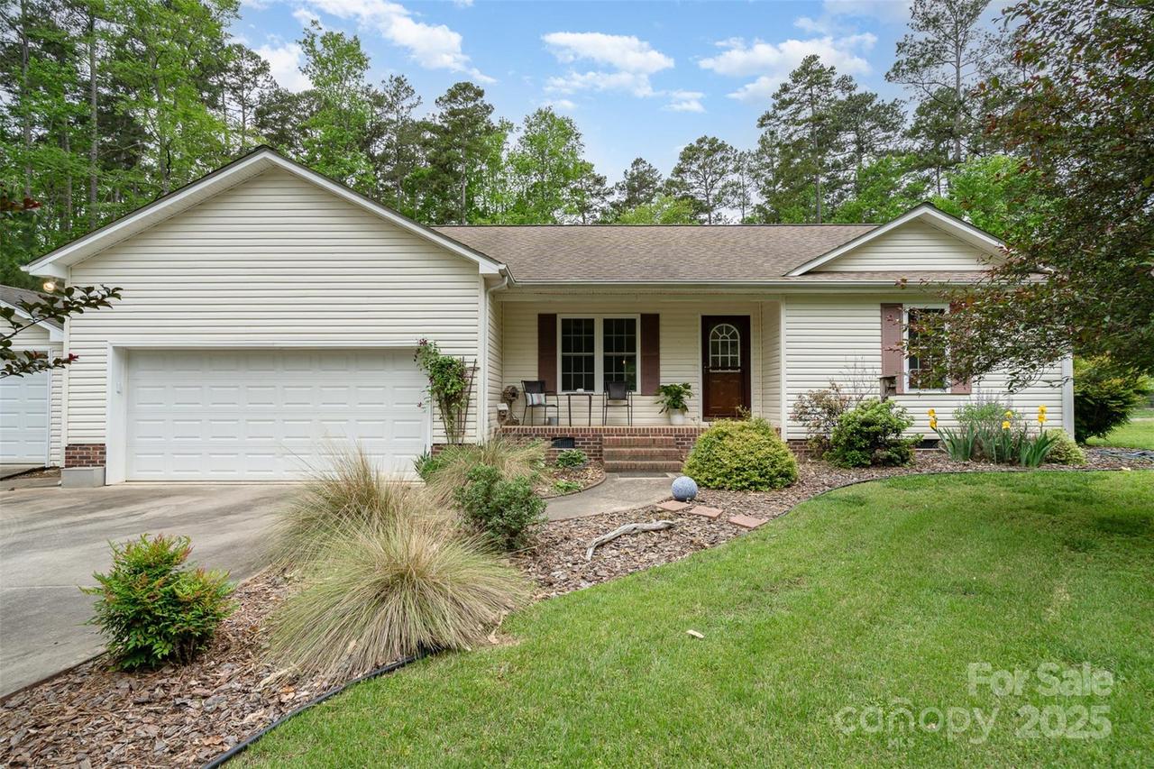 204 Millwheel Ln., Mount Gilead, NC 27306