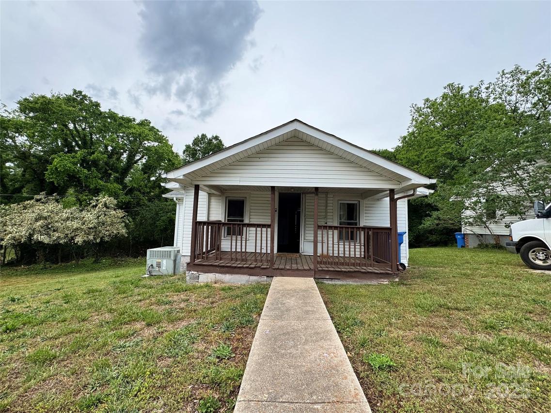 1025 Martin Luther King Jr Dr., Albemarle, NC 28001