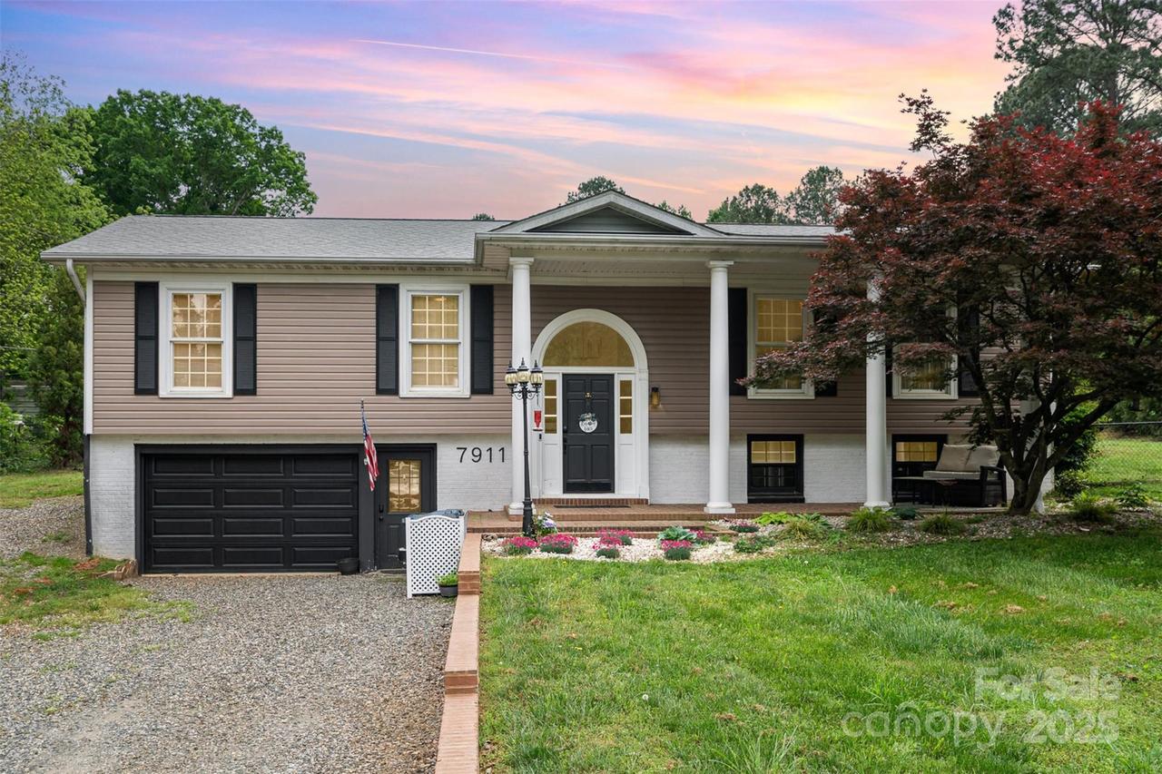 7911 Barkley Rd., Sherrills Ford, NC 28673