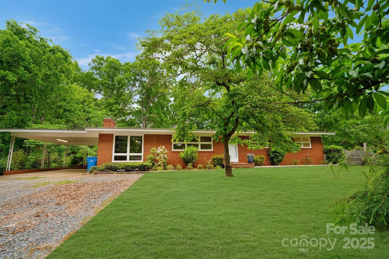 1713 Wildwood Dr., Albemarle, NC 28001