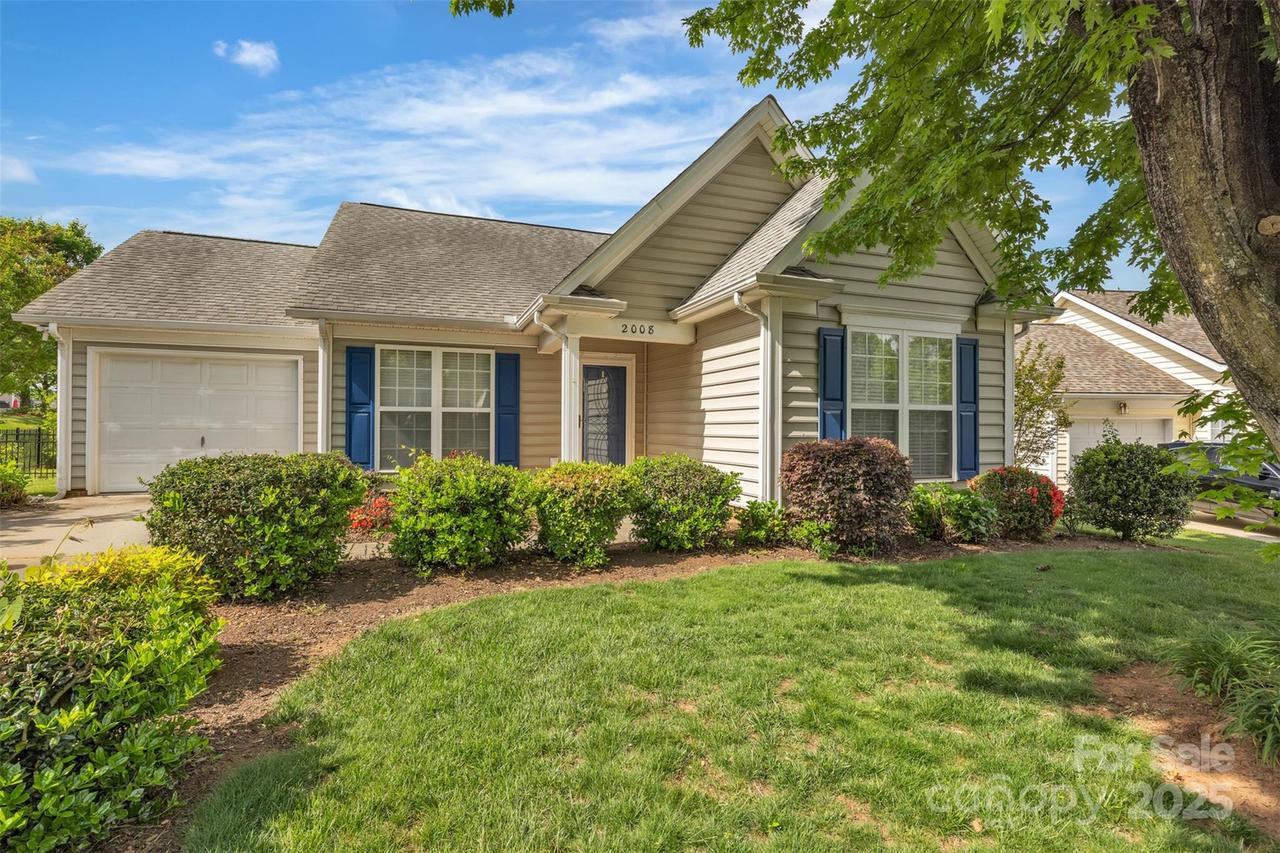 2008 Taras Trace Dr., Statesville, NC 28625
