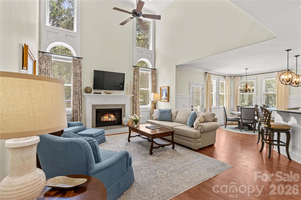 7923 Mountain Shore Dr., Sherrills Ford, NC 28673