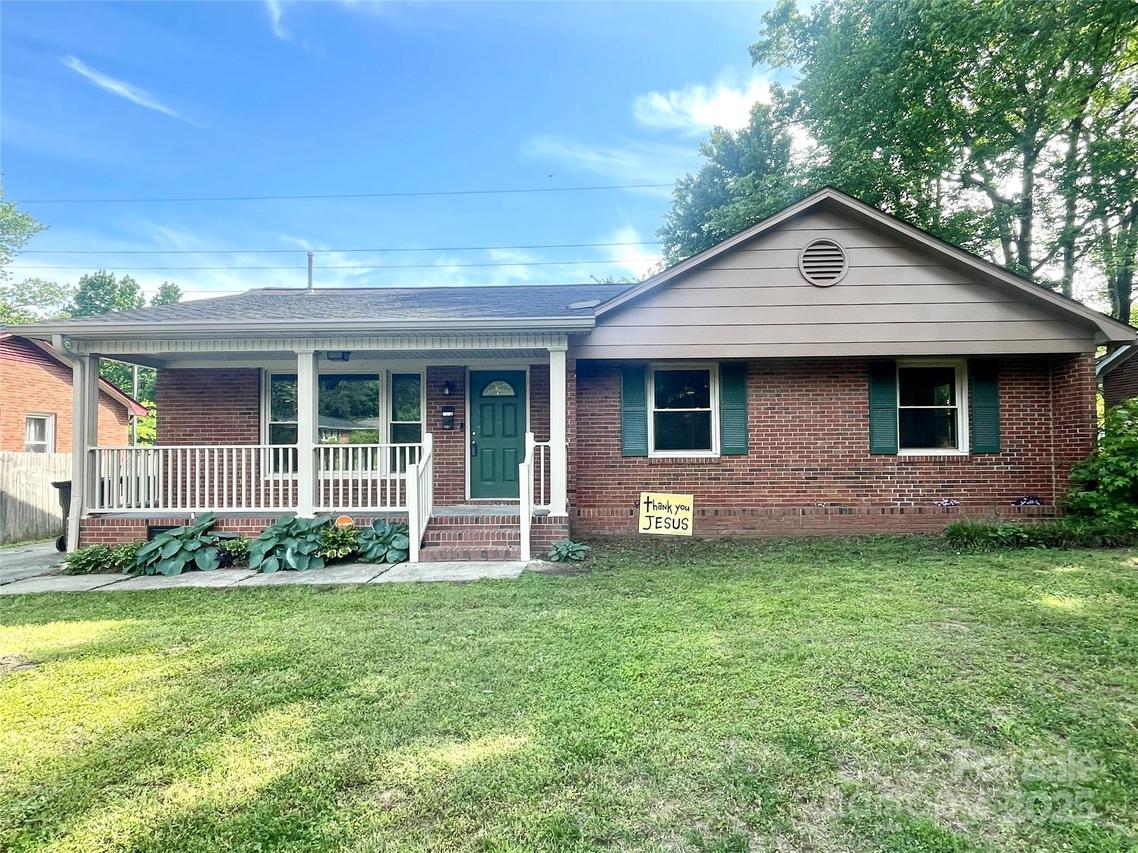 601 Scottsbrook Dr., Charlotte, NC 28213