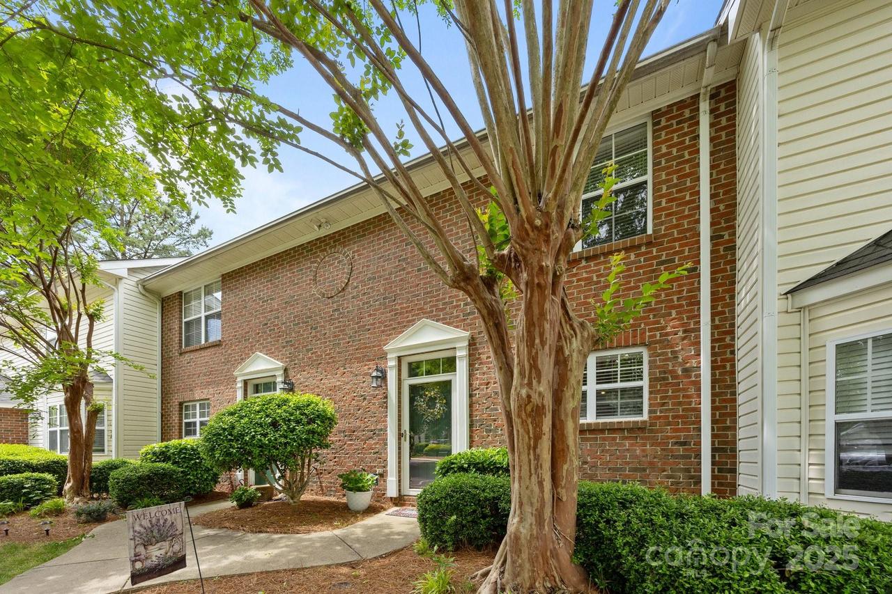 3736 Melrose Cottage Dr., Matthews, NC 28105