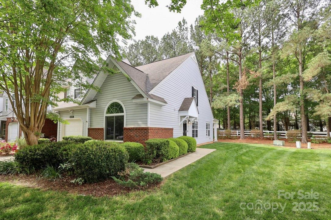 8233 Christmas Ct., Charlotte, NC 28216