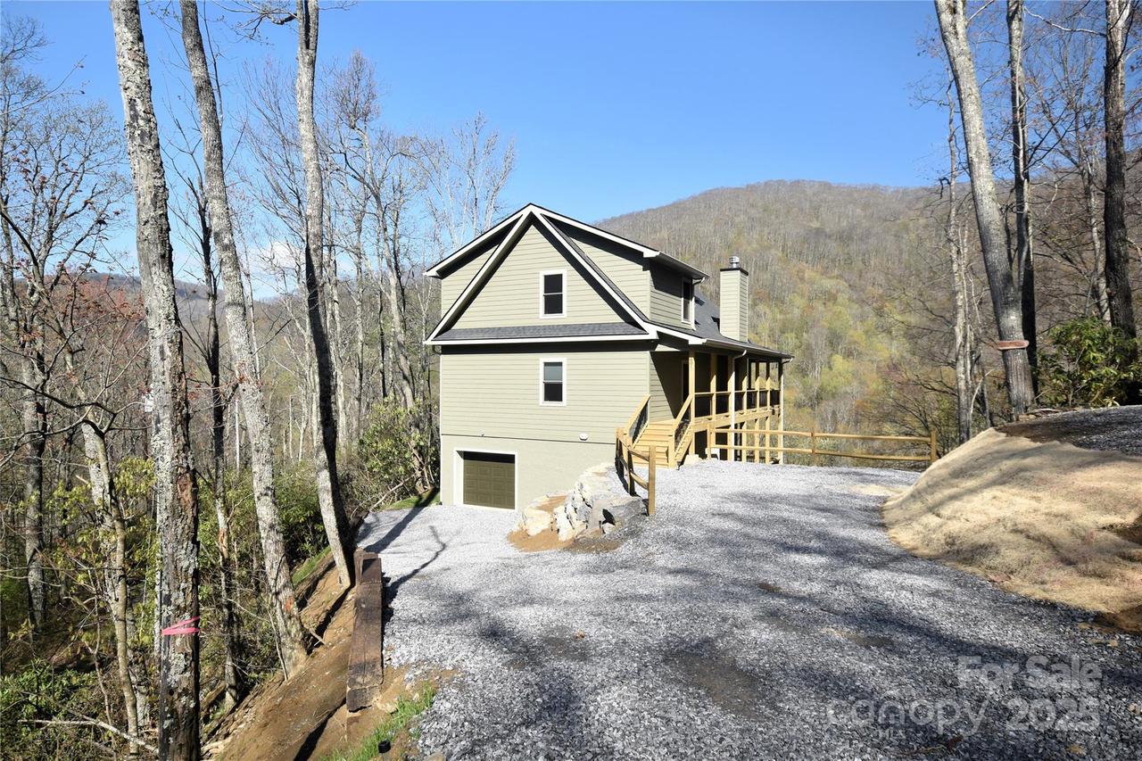 601 Tater Patch Rd., Maggie Valley, NC 28751