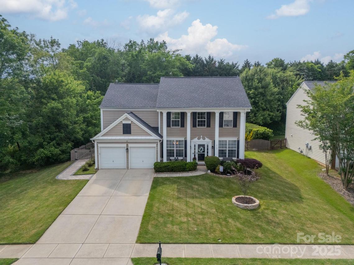 8707 Darcy Hopkins Dr., Charlotte, NC 28277