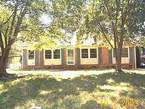 133 Edgeland Dr., Matthews, NC 28105