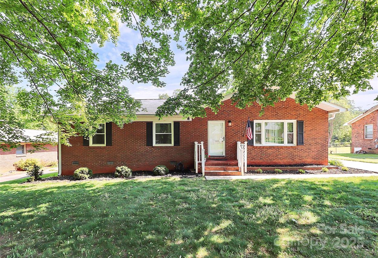 704 Kingman Dr., Charlotte, NC 28217