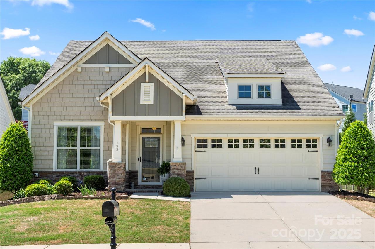 199 Blossom Ridge Dr., Mooresville, NC 28117
