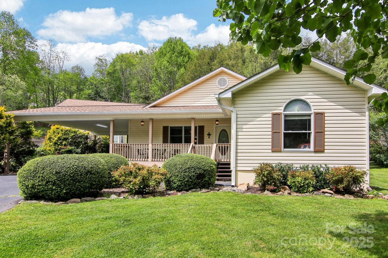 53 Garden Ct., Maggie Valley, NC 28751