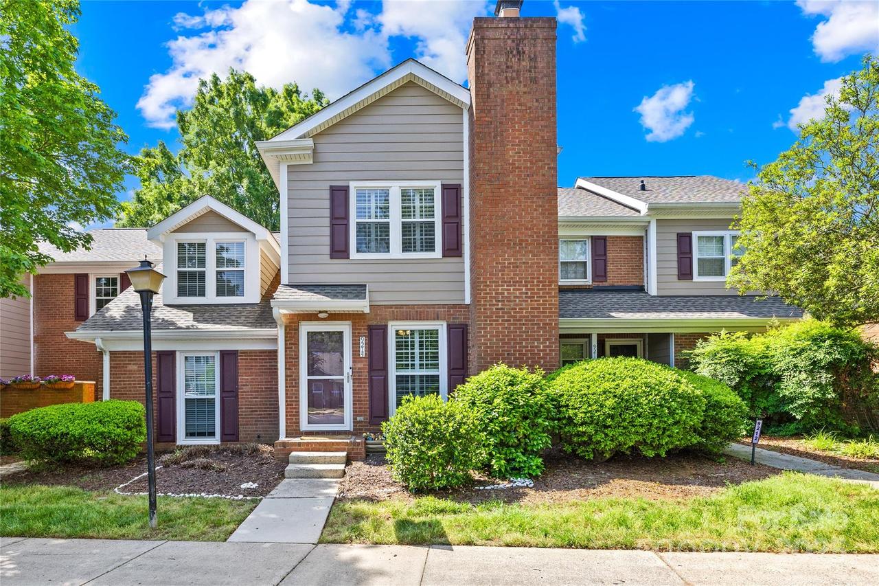 9214 N Vicksburg Park Ct., Charlotte, NC 28210