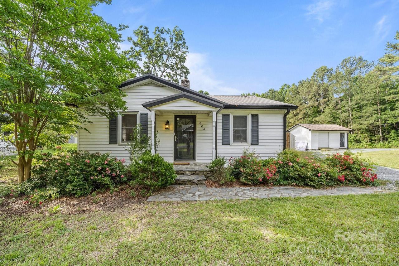 804 Allen Dr., Marshville, NC 28103