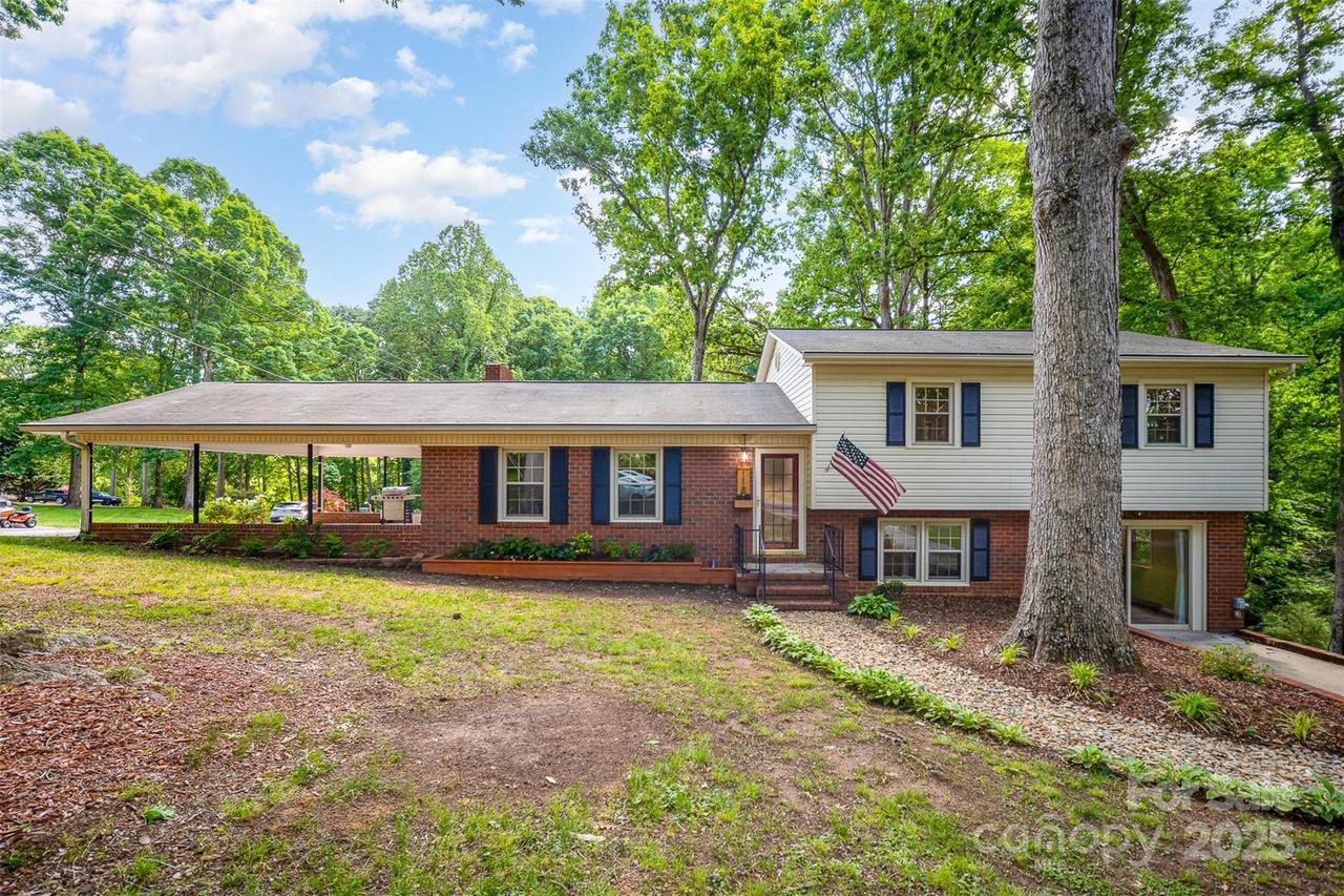 118 Spicewood Cir., Troutman, NC 28166