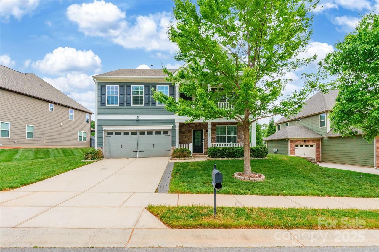 9109 Loch Glen Way, Charlotte, NC 28278