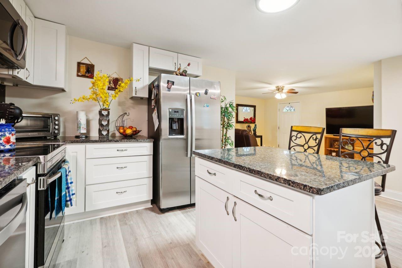 712 Grace Ave., Kannapolis, NC 28083