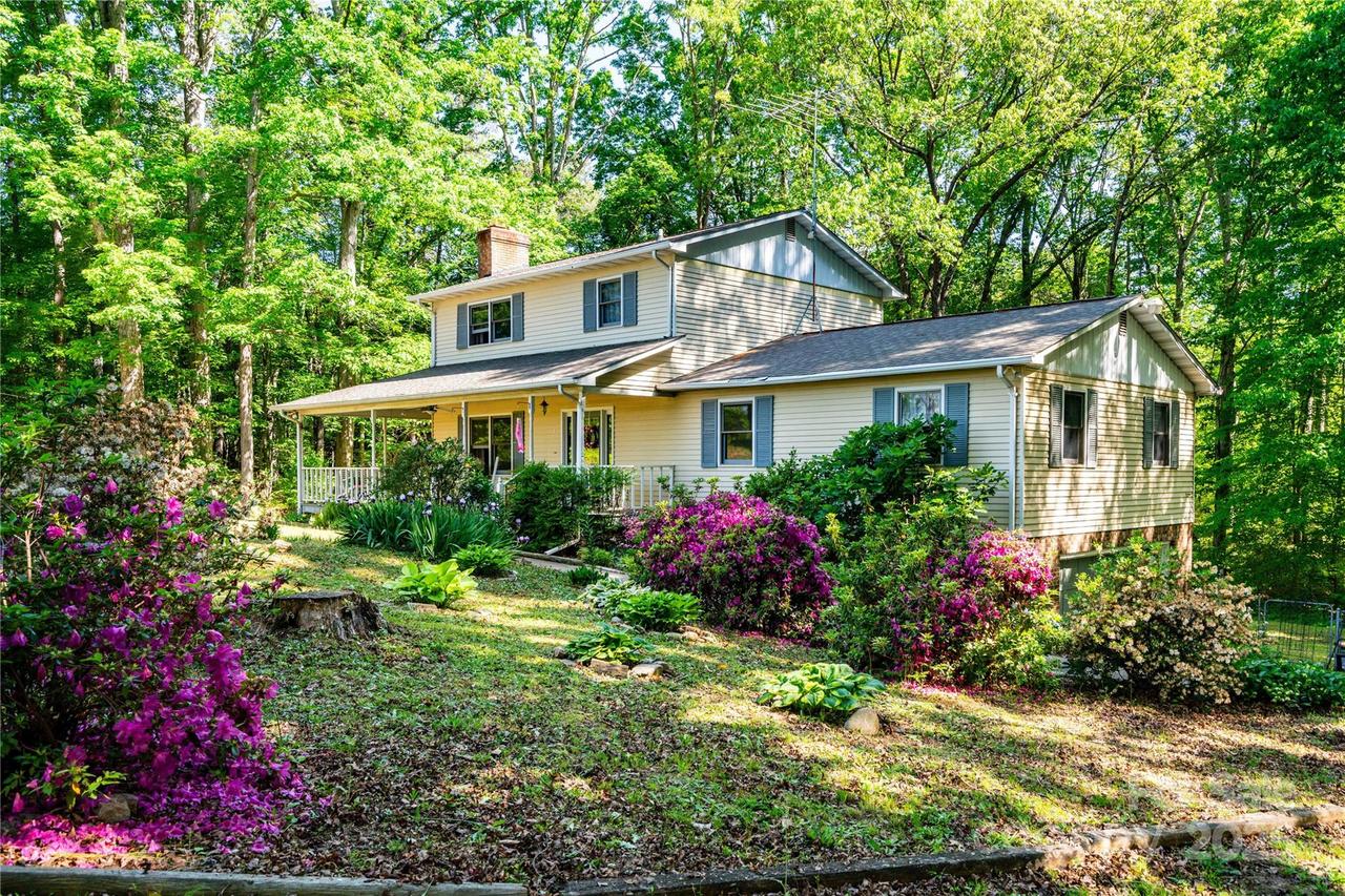 6766 Little Mountain Rd., Sherrills Ford, NC 28673