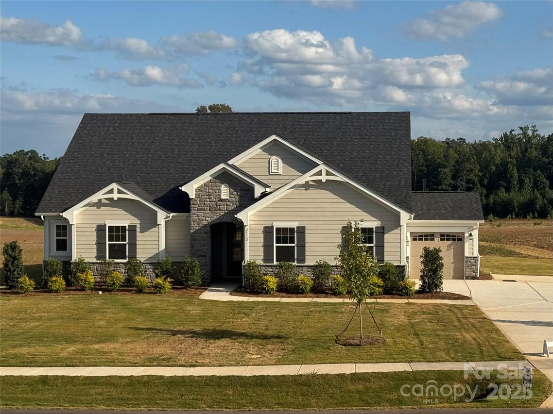 2512 Mabel Ln., Monroe, NC 28110