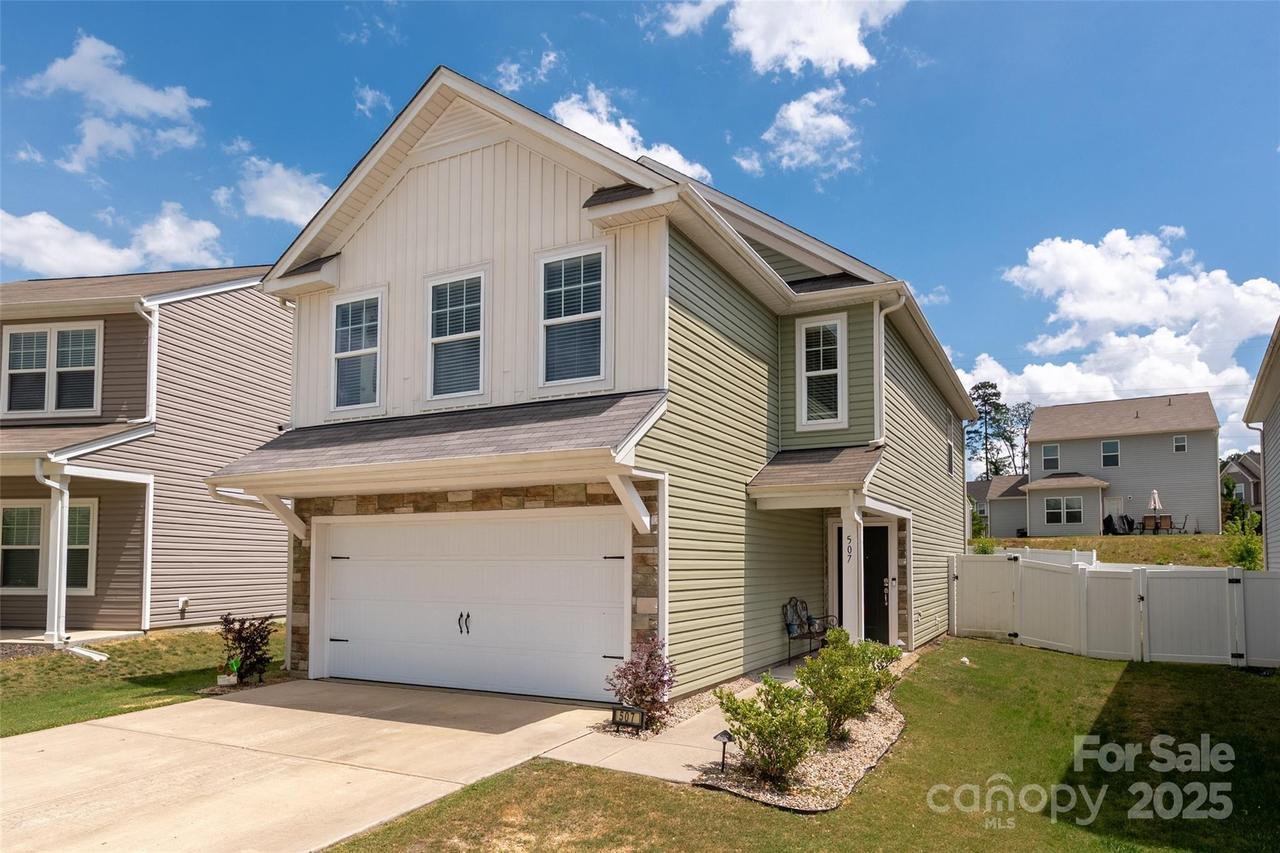 507 Newfound Hollow Dr., Charlotte, NC 28214