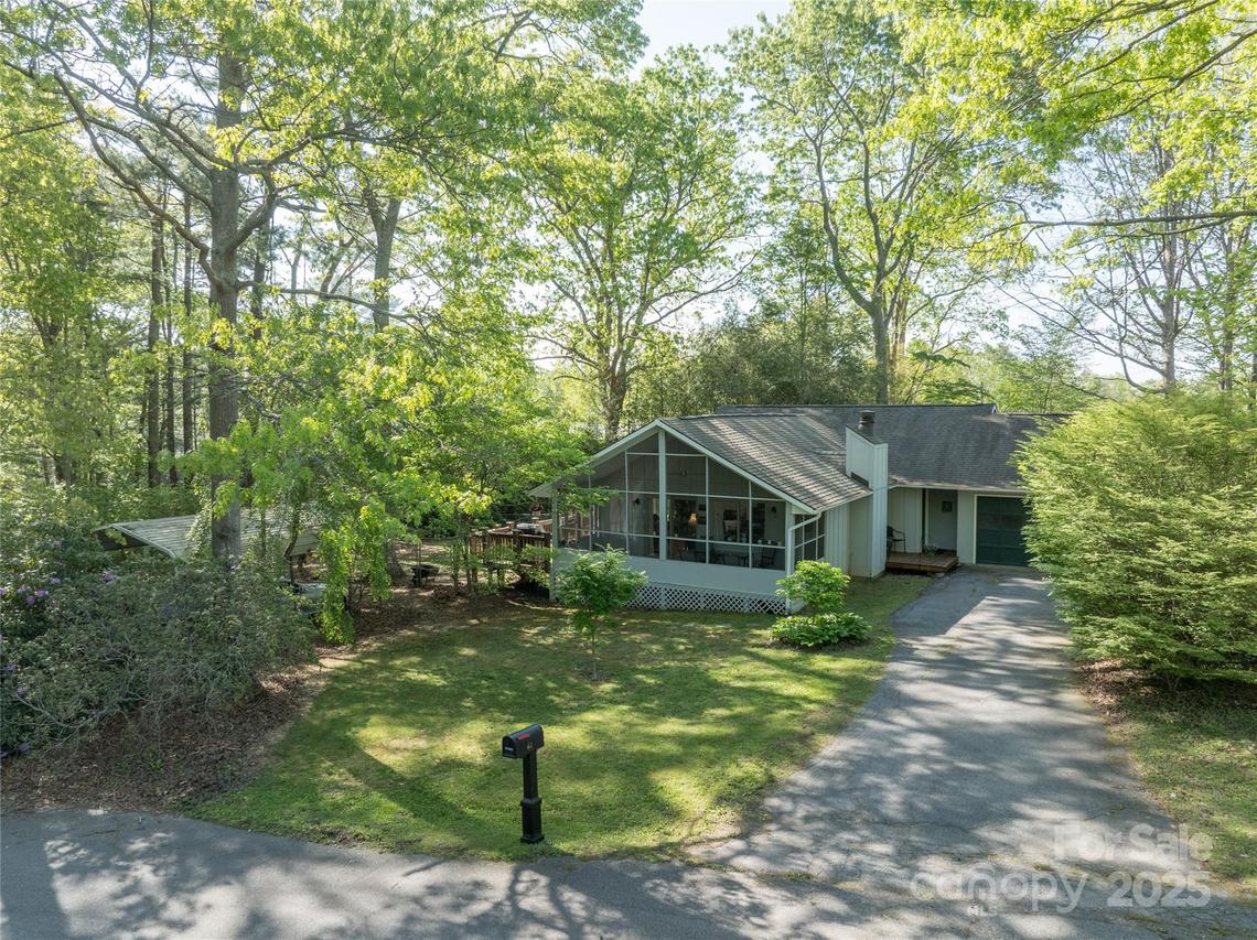 61 Ashcroft Pl., Arden, NC 28704