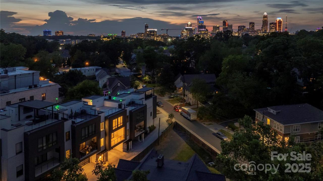614 Queens Rd., Charlotte, NC 28207