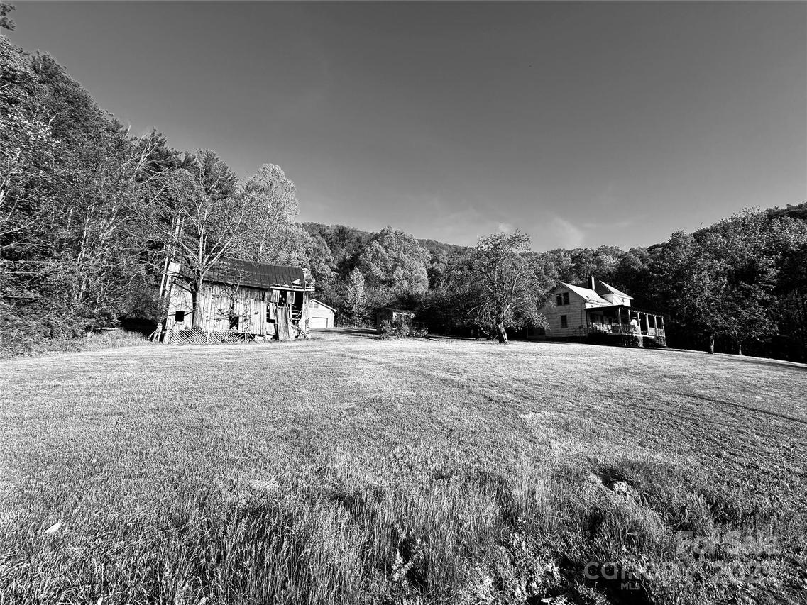 223 Shope Creek Rd., Asheville, NC 28805
