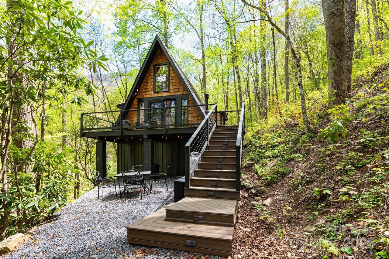 59 Lost Cove, Waynesville, NC 28785