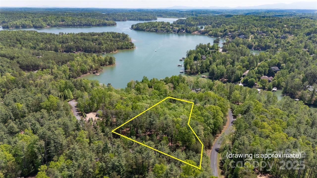46 Osprey Roost Dr., Nebo, NC 28761