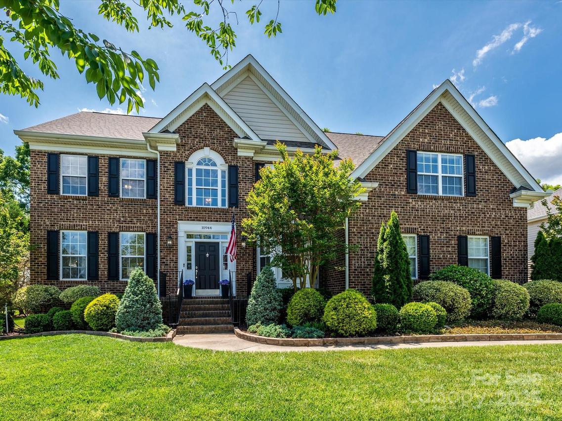 10944 Persimmon Creek Dr., Mint Hill, NC 28227