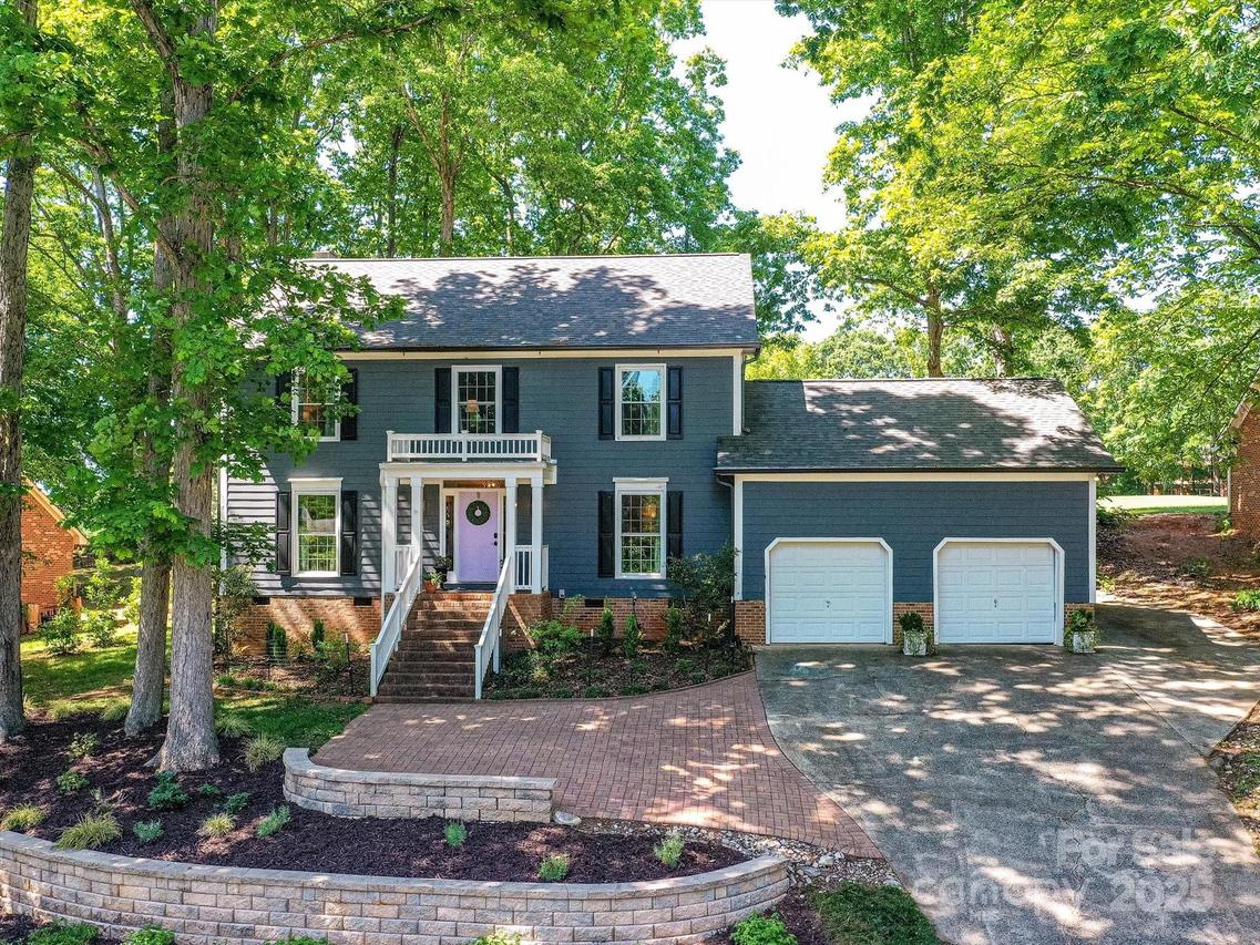10024 Whitethorn Dr., Charlotte, NC 28277