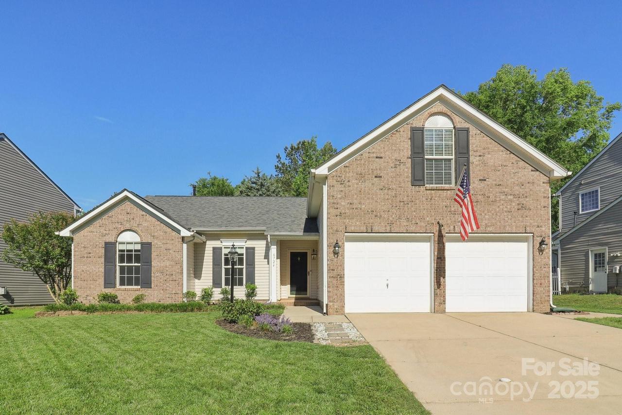 6724 Long Nook Ln., Indian Trail, NC 28079