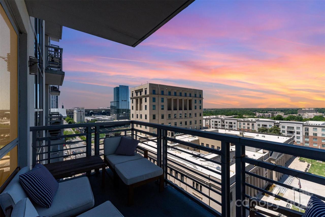 333 W Trade St. #805, Charlotte, NC 28202