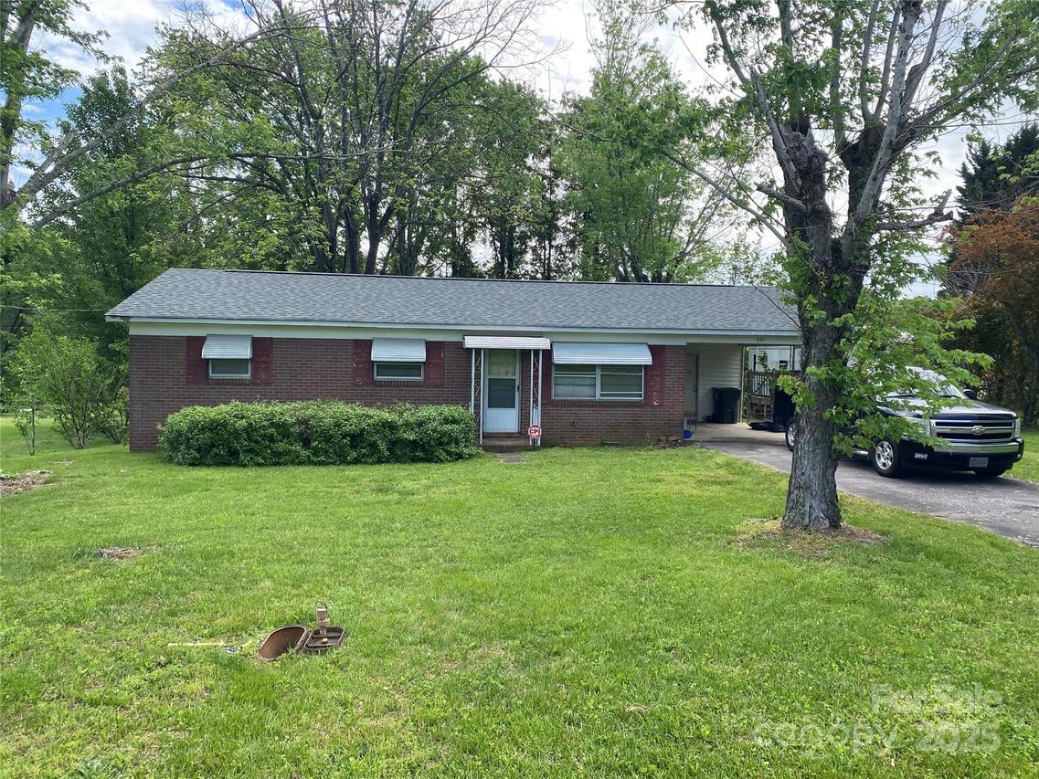 321 Sheldon St., Hudson, NC 28638