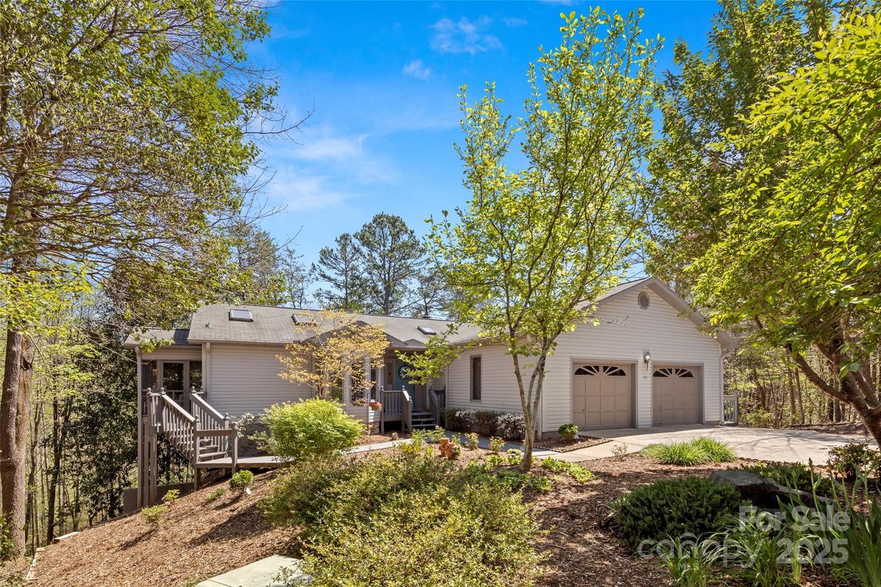 119 Rome Ct., Lake Lure, NC 28746