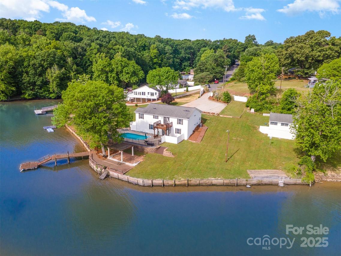 235 River Loop Rd., Belmont, NC 28012
